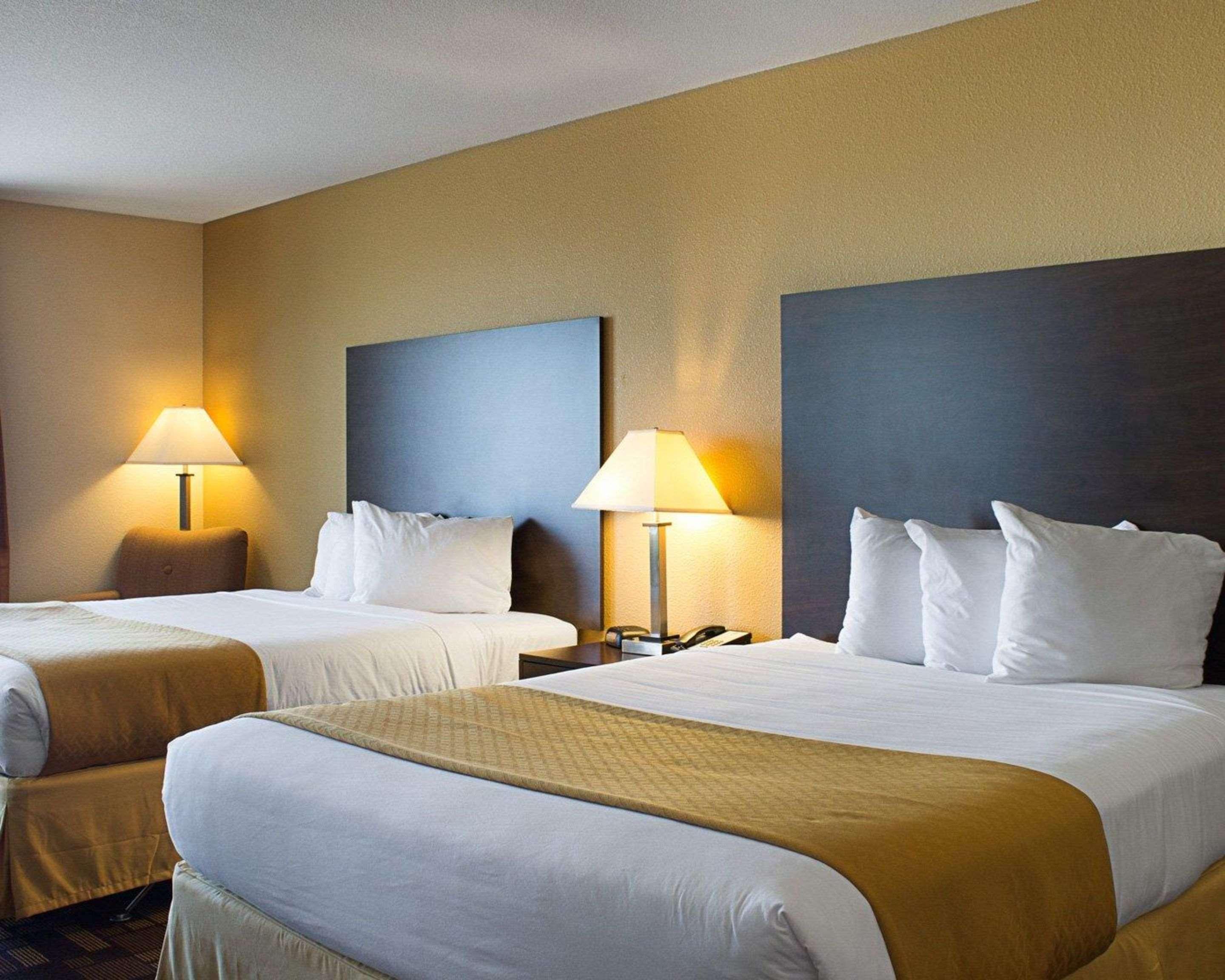 מינוט Quality Inn & Suites מראה חיצוני תמונה