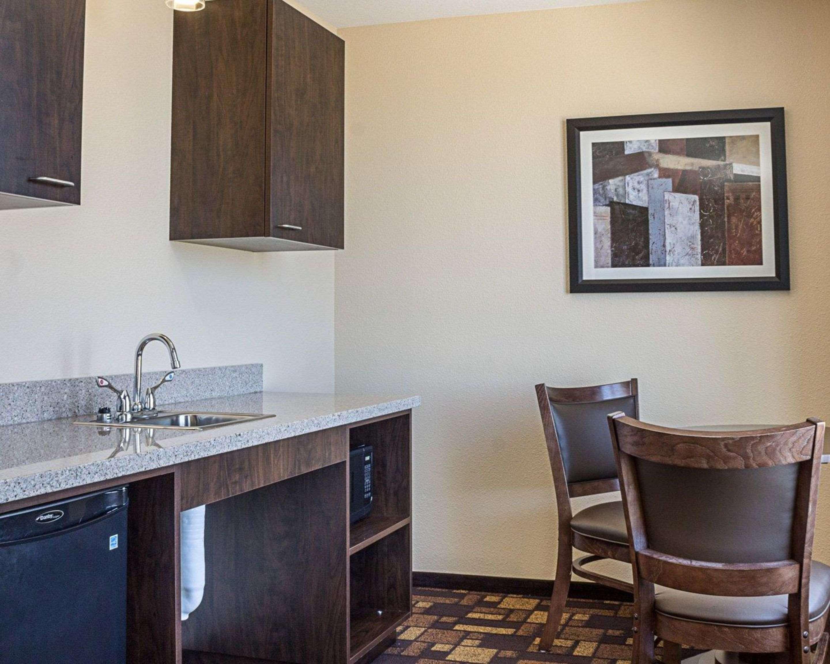 מינוט Quality Inn & Suites מראה חיצוני תמונה