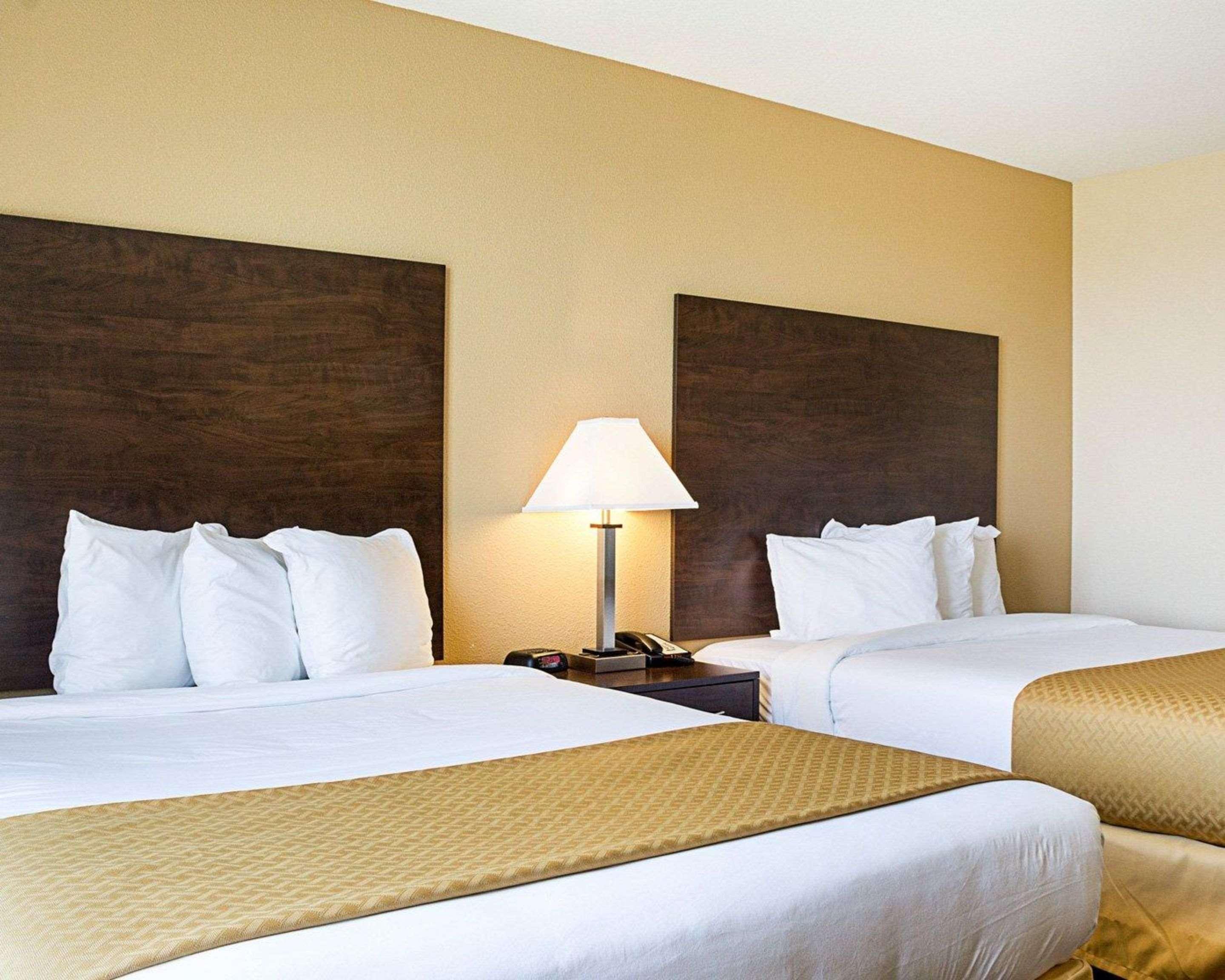 מינוט Quality Inn & Suites מראה חיצוני תמונה
