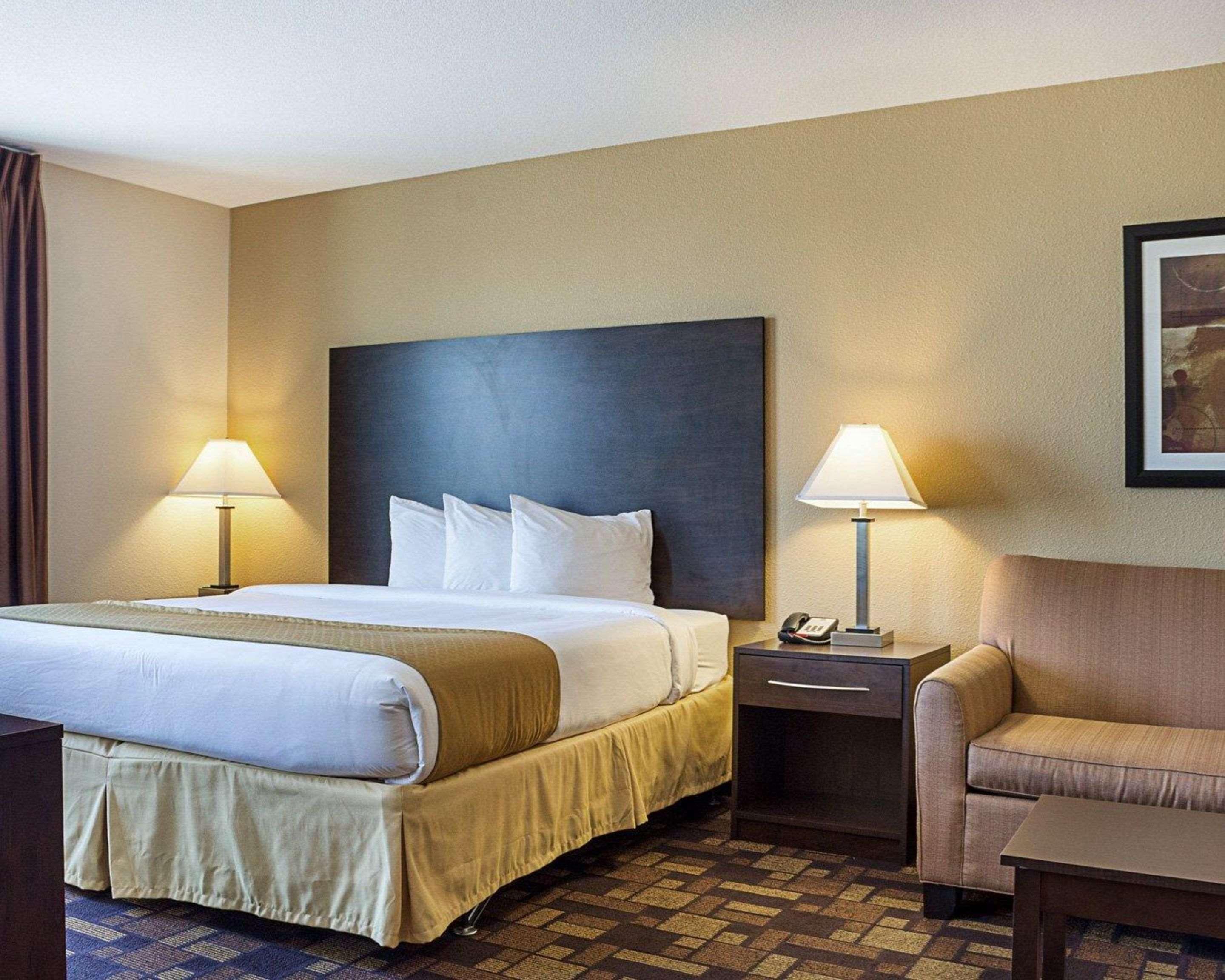 מינוט Quality Inn & Suites מראה חיצוני תמונה