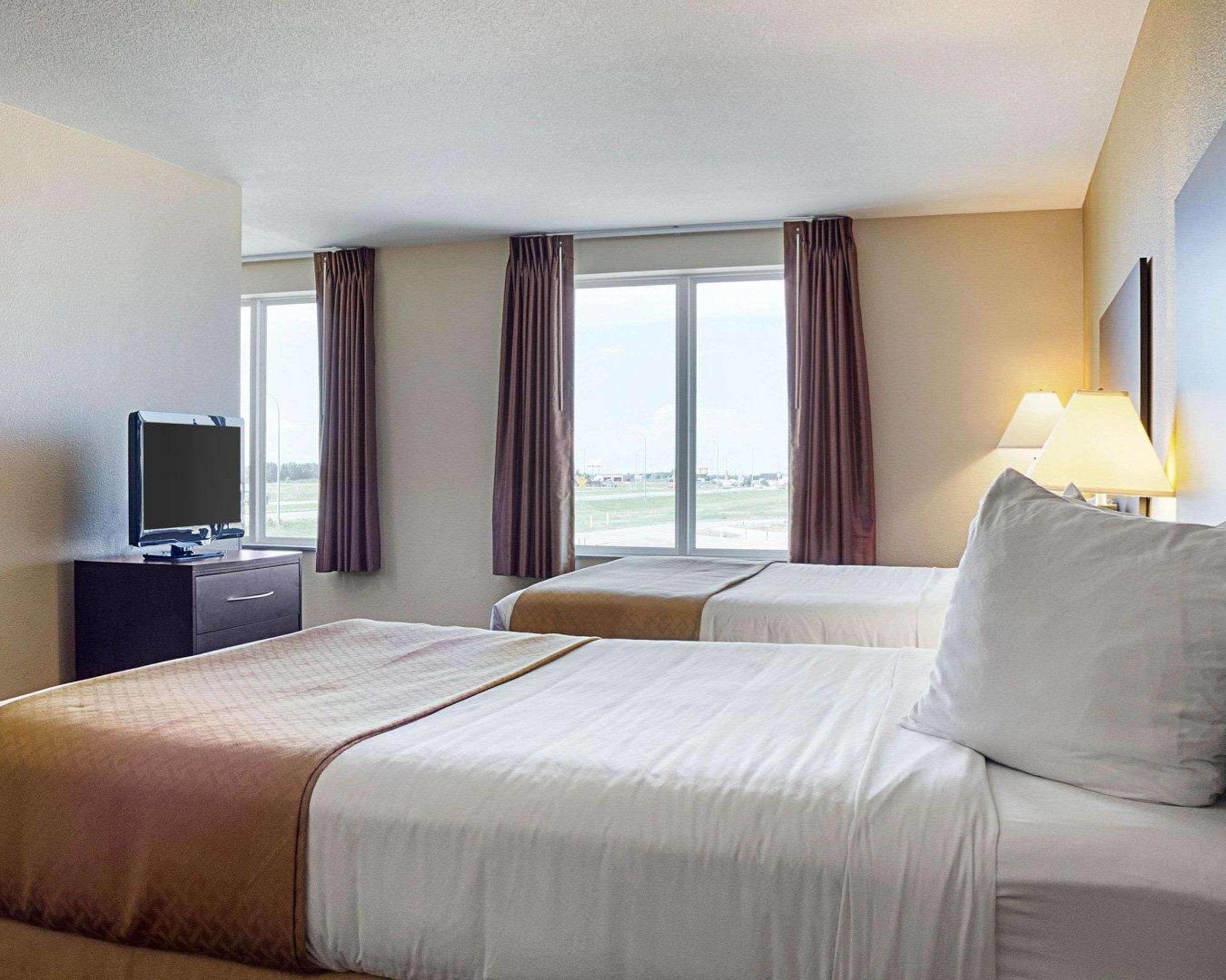 מינוט Quality Inn & Suites מראה חיצוני תמונה
