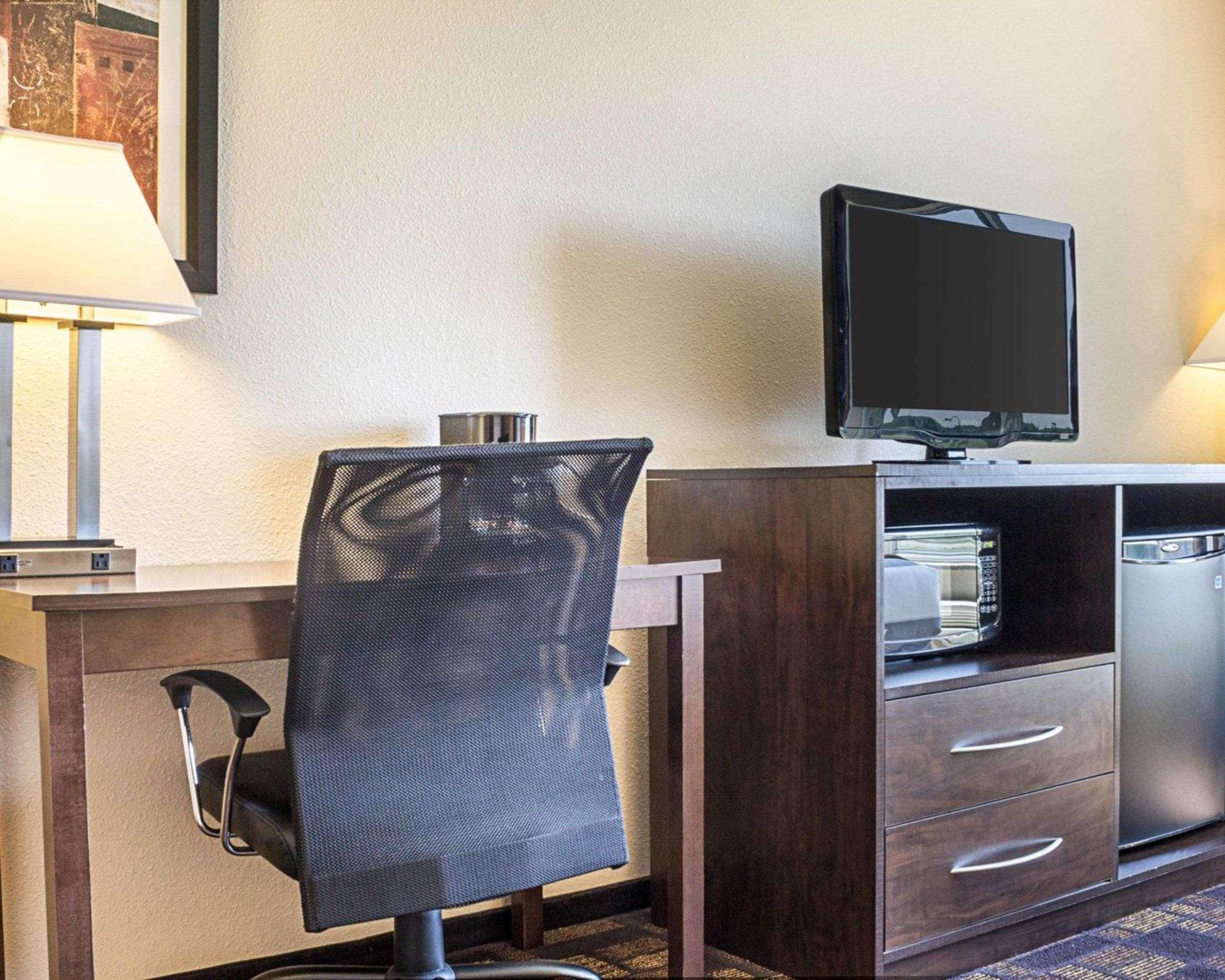 מינוט Quality Inn & Suites מראה חיצוני תמונה