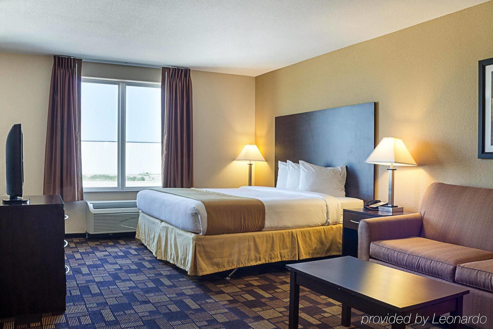 מינוט Quality Inn & Suites מראה חיצוני תמונה