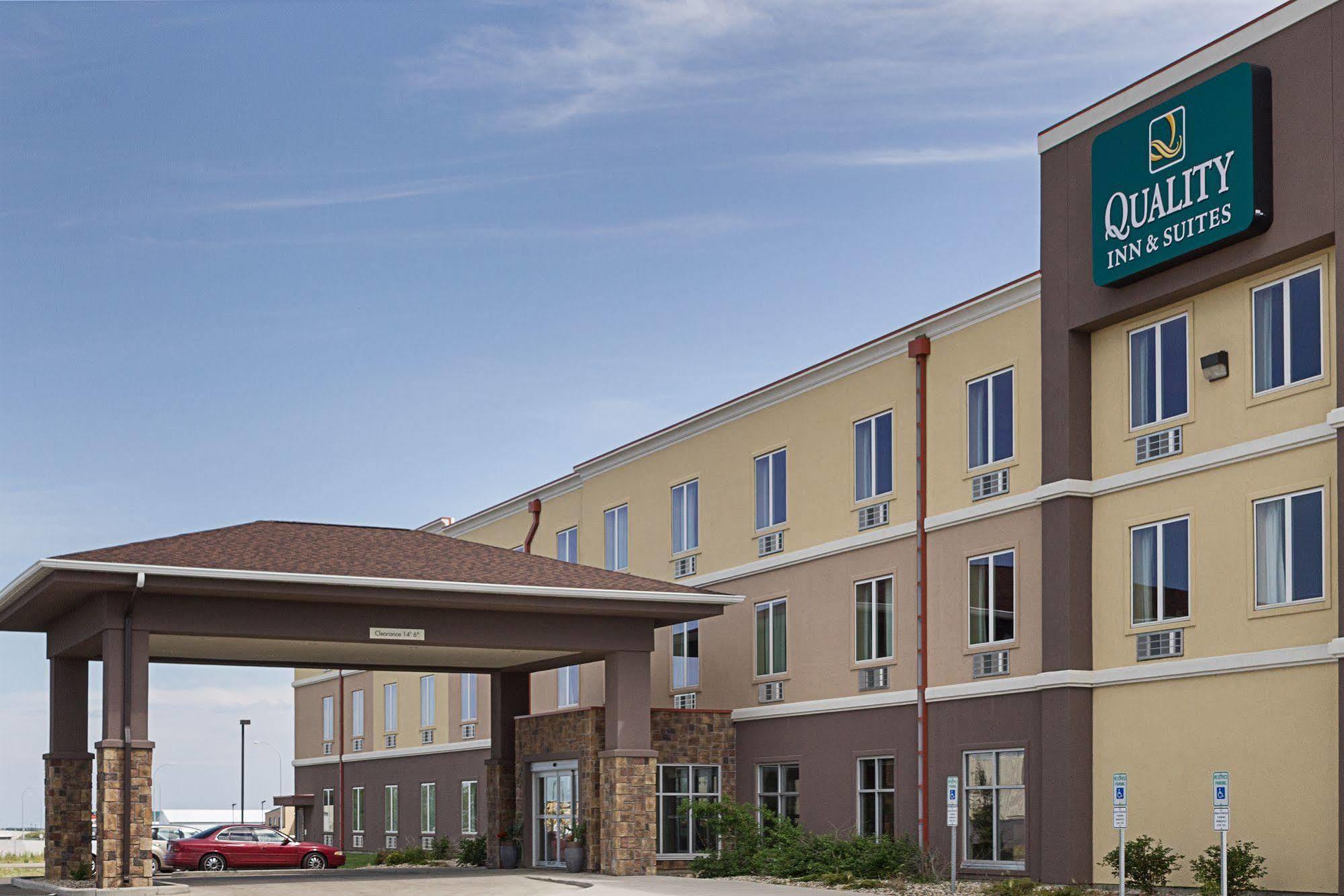 מינוט Quality Inn & Suites מראה חיצוני תמונה