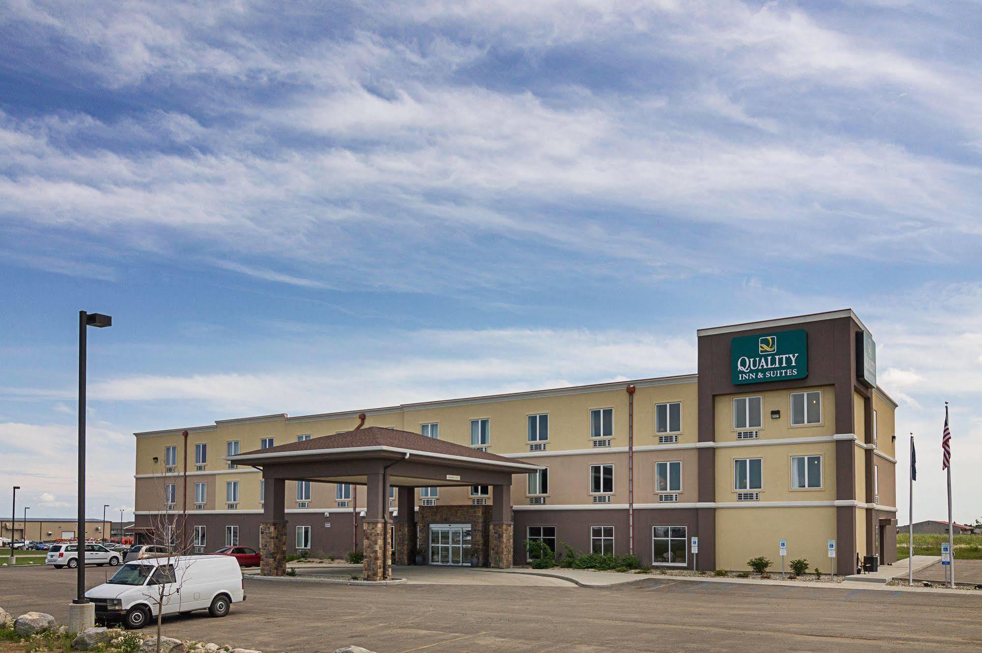 מינוט Quality Inn & Suites מראה חיצוני תמונה